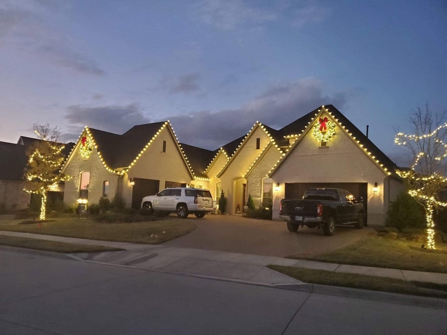 Business entrance Christmas light arch